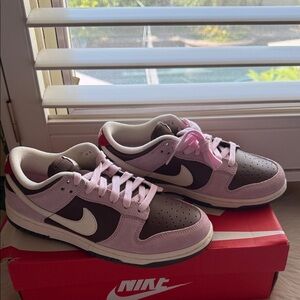 Nike Women's Pink and Brown Sneakers